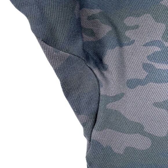 Spanx Camo Seamless Leggings Gray Size Medium - Picture 5 of 6